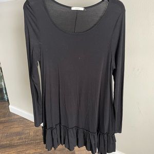 Long sleeve ruffle bottom tunic